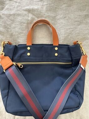 Boulevard brand nylon bag with cross body strap